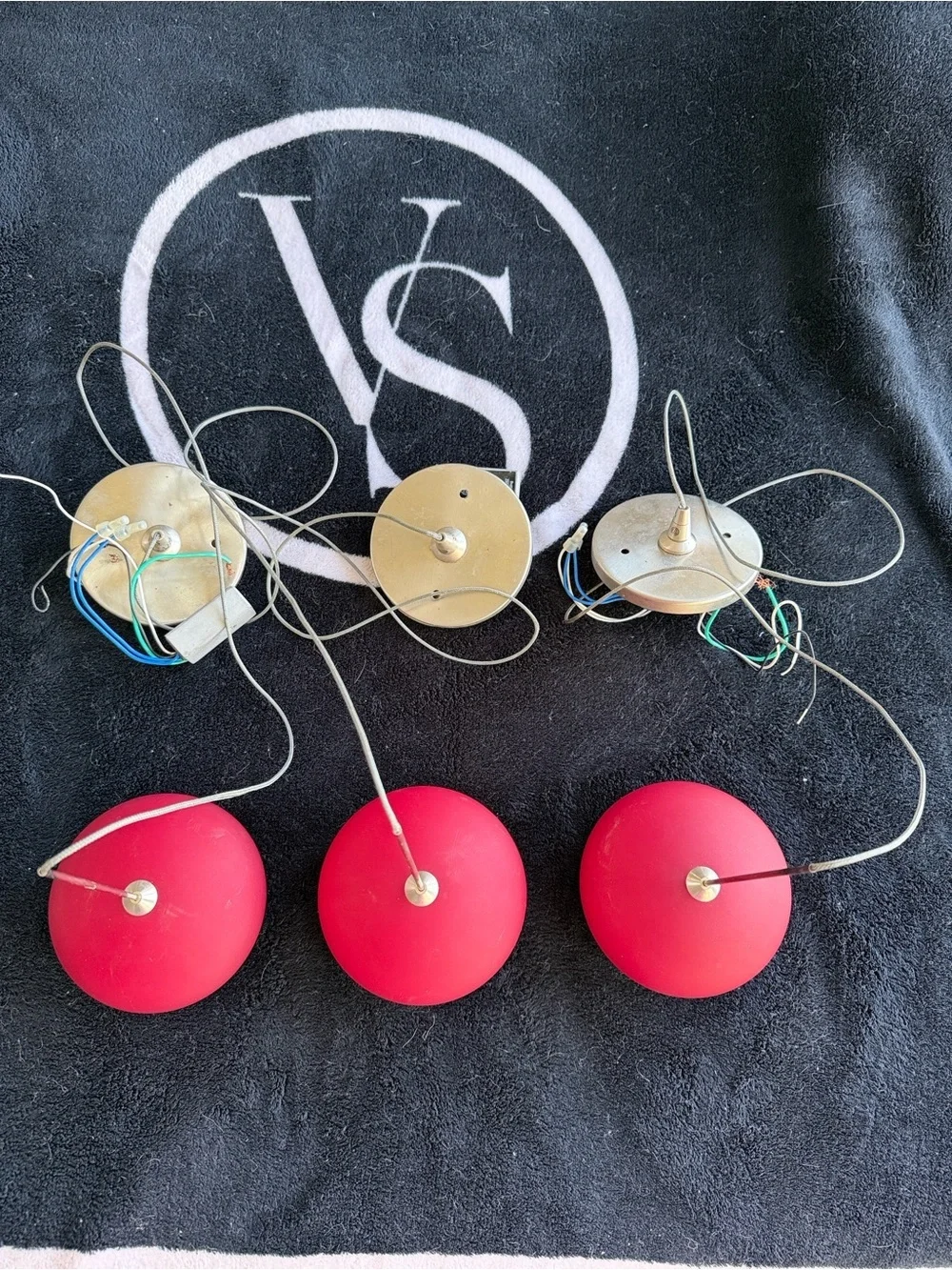 Set of 3 Red Glass Pendant Lights